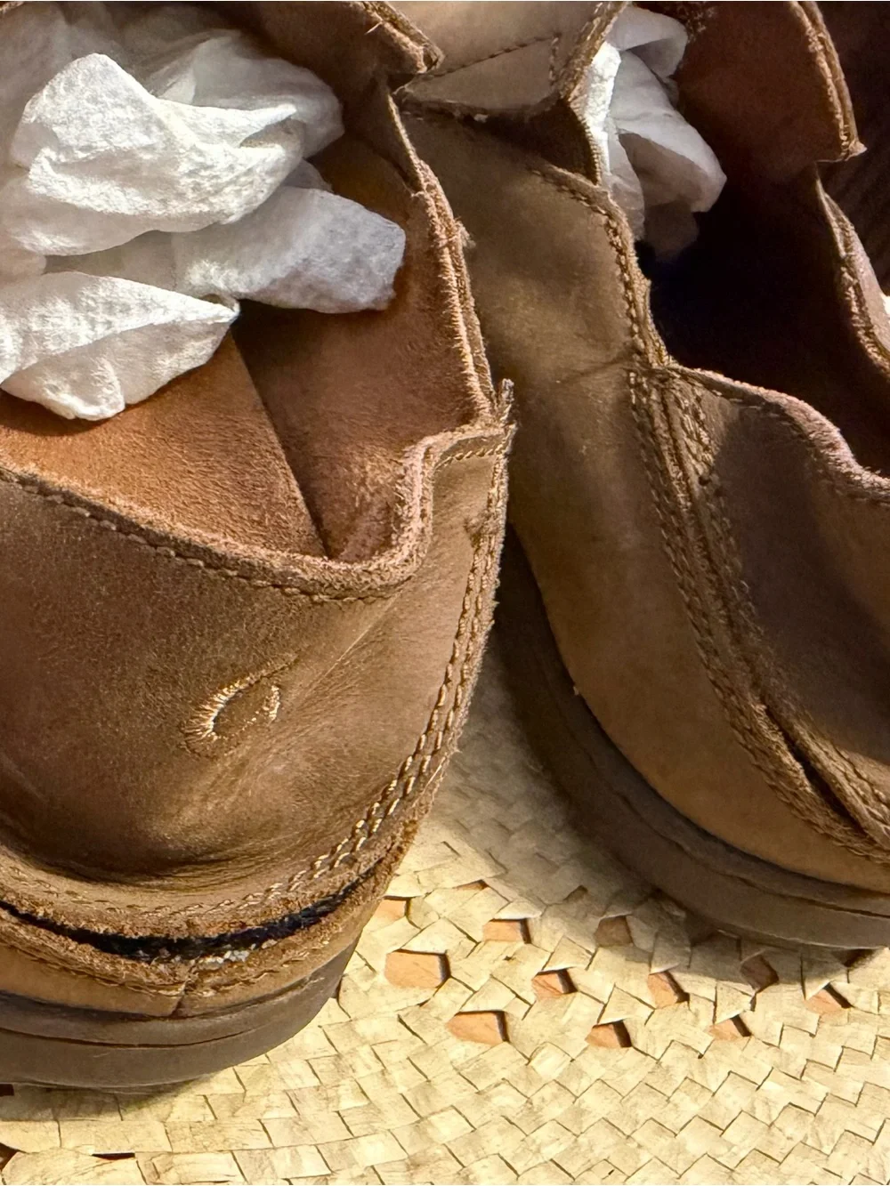 Olukai Brown Slip-On Size B4 Leather Casual Loafers